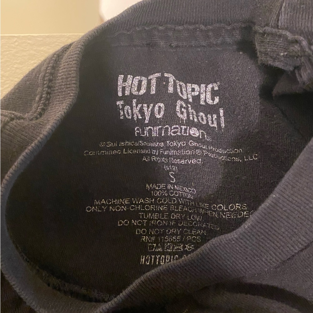 Hot Topic Tokyo Ghoul Graphic Tee - Picture 3 of 3
